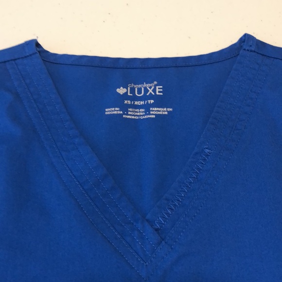 Cherokee Scrub Top Extra Small - Picture 9 of 12